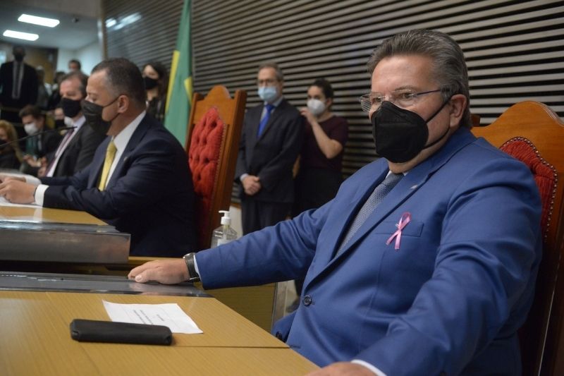 Carlão Pignatari, presidente da Alesp, toma posse como governador; deputado Wellington Moura assume Parlamento