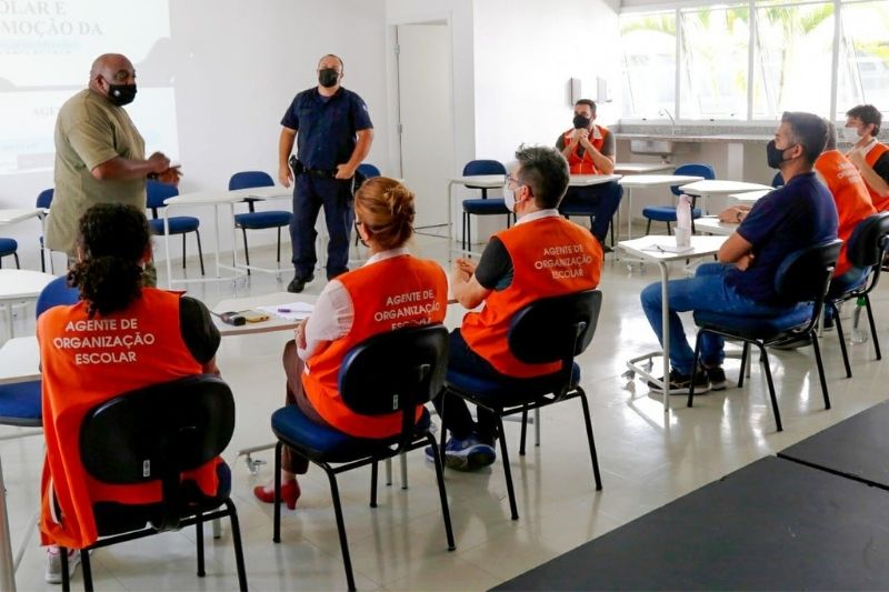 GCM de São Caetano ministra capacitação para agentes de organização escolar do Colégio USCS