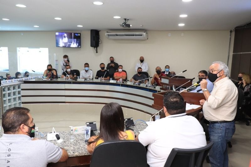Volpi apresenta projeto para pagar dívida com os professores da gestão Kiko e Roncon