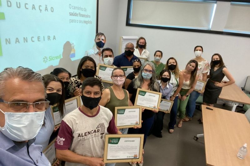 Sicredi Vale do Piquiri Abcd PR/SP tem participação expressiva na Semana ENEF