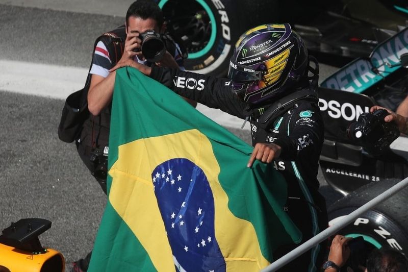 Hamilton vence GP de São Paulo em fim de semana impressionante na F1