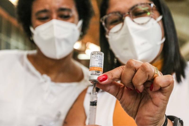 São Bernardo inicia vacinação volante contra a Covid-19 em shoppings e supermercados