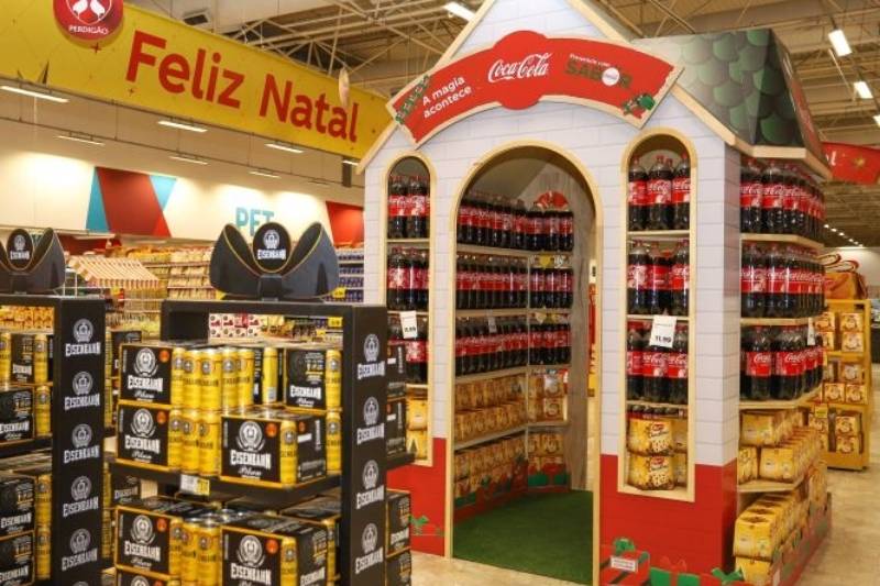 Coca-Cola FEMSA Brasil inicia ativação de Natal em pontos de venda