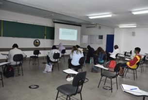 Singular Anglo lança projeto de inserção social voltado para estudantes de escola pública