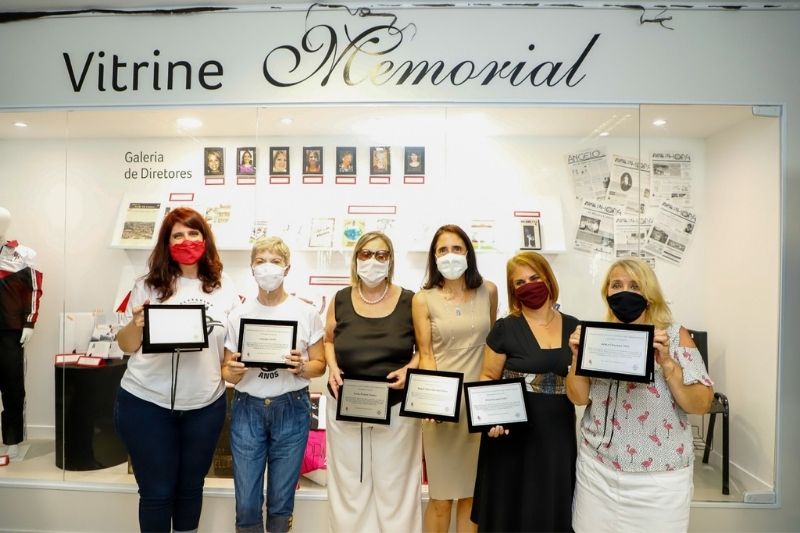 Prefeitura inaugura Vitrine Memorial em comemoração ao Jubileu de Prata da EMEF Ângelo Raphael Pellegrino