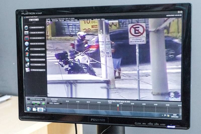Imagens do COI auxiliam na prisão de duas pessoas por furto de moto em Santo André