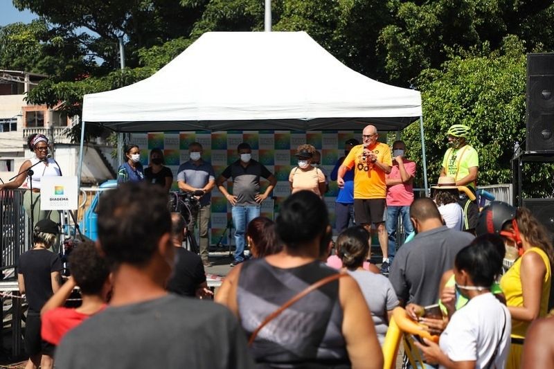 Prefeitura entrega ciclofaixa no Taboão e anuncia ciclovia na Avenida Casa Grande