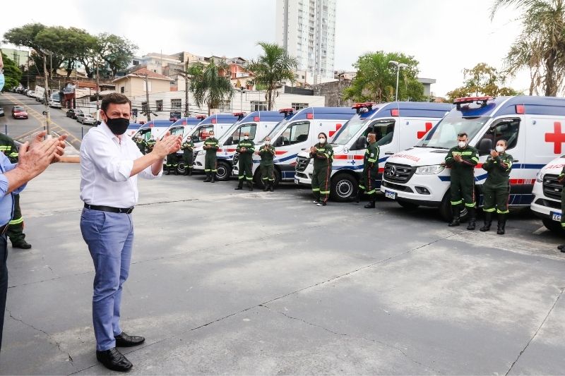 Prefeito Orlando Morando entrega 12 novas ambulâncias para o Serviço de Transporte Inter-hospitalar