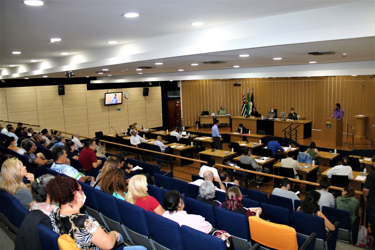 Câmara de São Caetano aprova, em segundo turno, redução da carga horária das APIs