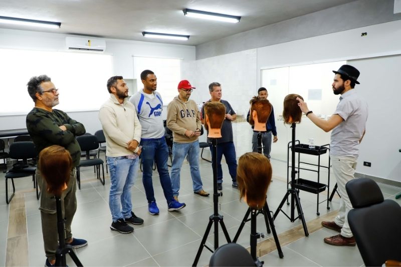Fundo Social de São Caetano inicia curso de barbearia completa