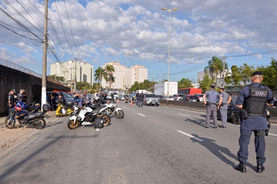 GCM de Santo André e Polícia Militar realizam Operação Bairro Seguro para coibir delitos com uso de motos
