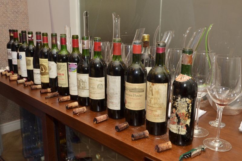 Mont Cristo Wine Bar traz 100 anos de história em degustação de vinho raros