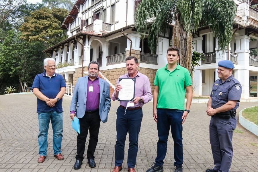 Prefeito Orlando Morando anuncia reforma da Chácara Silvestre