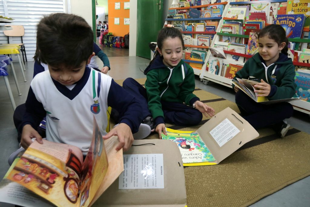 Escola municipal de São Caetano cria podcast com histórias contadas pelos próprios alunos