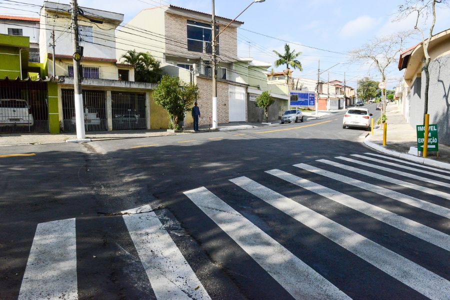 Prefeito Orlando Morando entrega obras de recapeamento asfáltico no Alves Dias