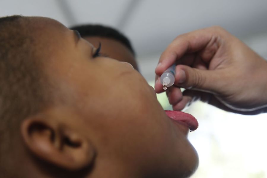 No Dia D contra a pólio, Santo André vacina na Sabina crianças abrigadas do município