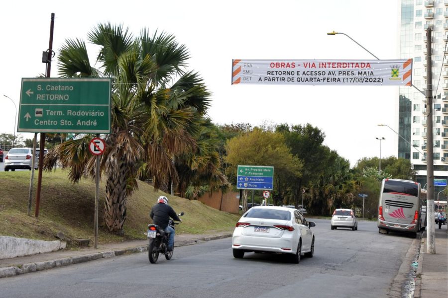 Santo André interdita retorno sob o Viaduto Presidente Castelo Branco