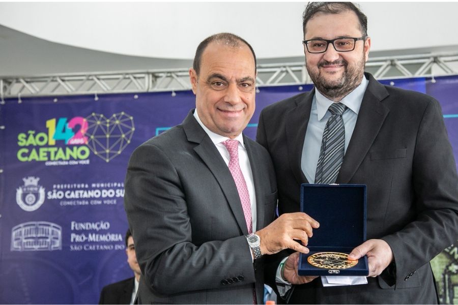 Auricchio homenageia personalidades de destaque com a Medalha di Thiene; USCS recebe a Grande Medalha