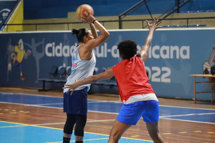 Com reforço de multicampeã, Santo André inicia briga pelo Paulista de Basquete Feminino