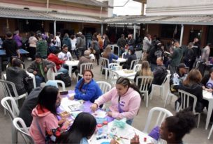 Hamburgada na Rua atrai 150 pessoas ao Centro POP de Santo André