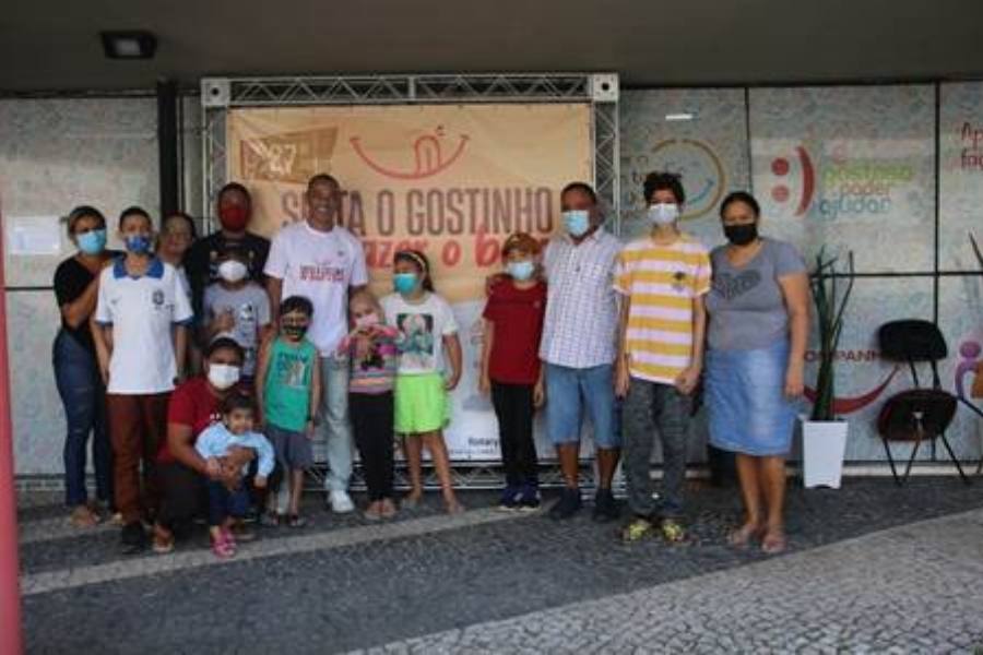 Batendo um bolão no ABC, Capitão Cafu é embaixador da Casa Ronald McDonald ABC em campanha do McDia Feliz