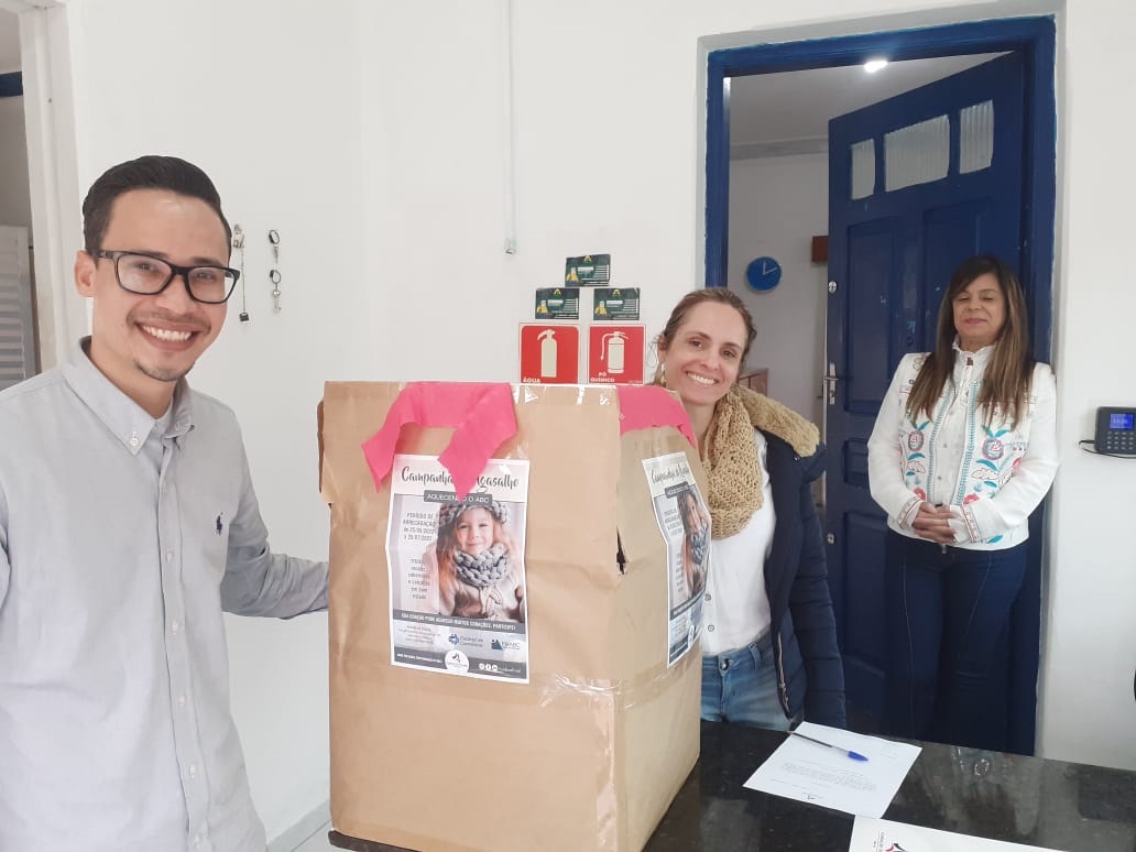 FUABC distribui donativos da Campanha do Agasalho 'Aquecendo o ABC'