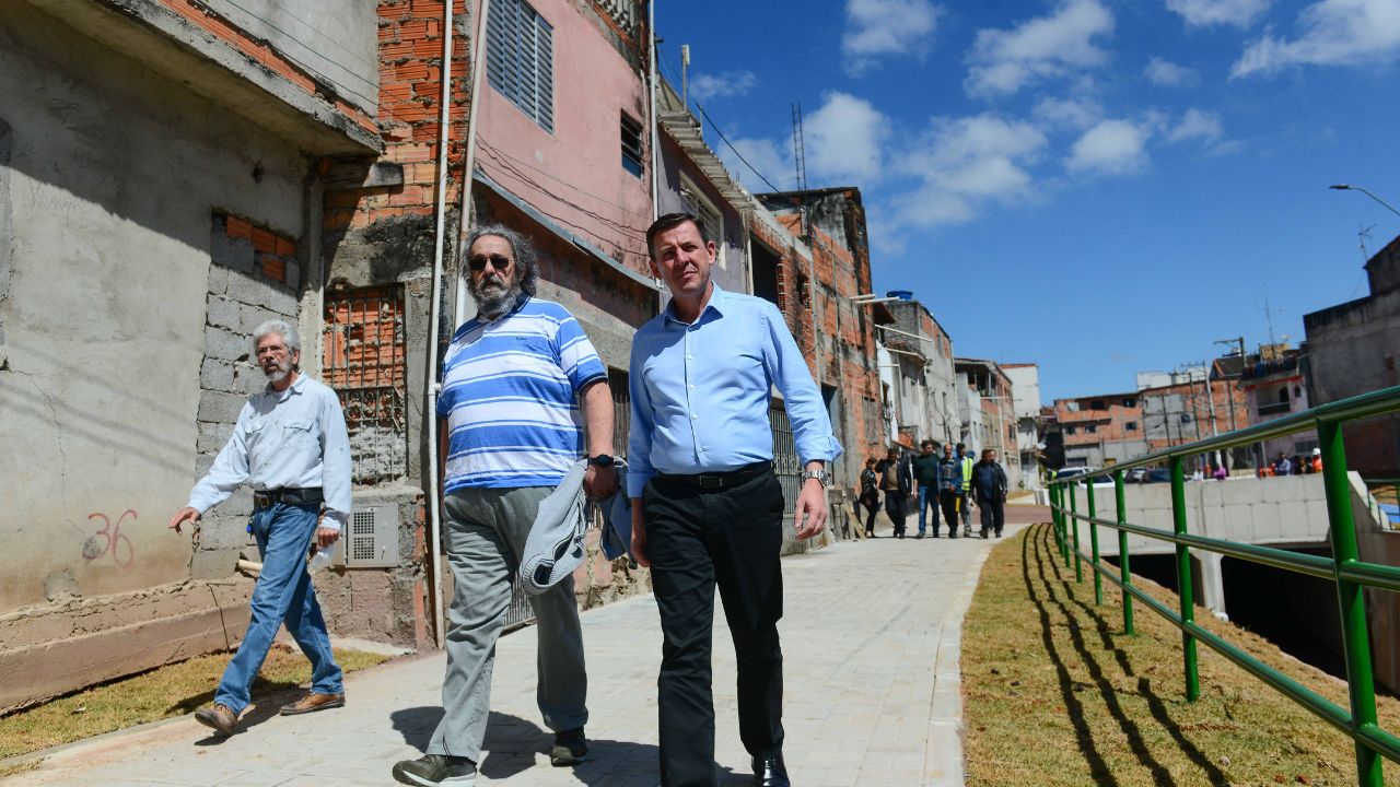 Prefeito Orlando Morando entrega primeira etapa da urbanização da Vila Vanguarda